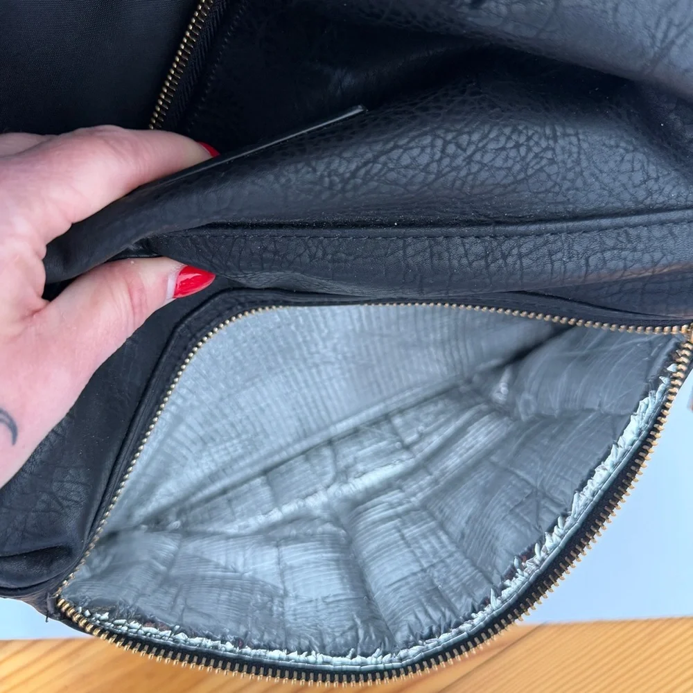 THE HONEST COMPANY > Vegan Leather City Backpack